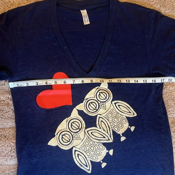 American Apparel graphic v-neck tee with owls - Picture 6 of 7